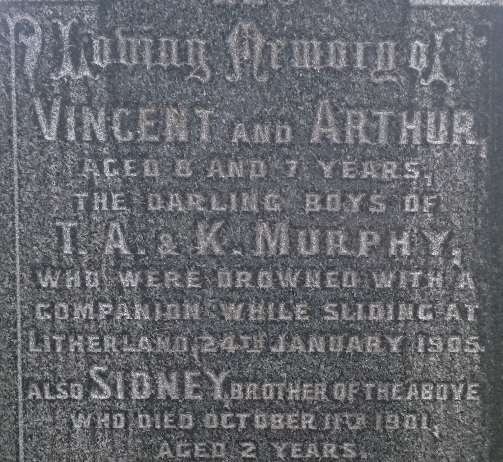 Murphy drowned boys grave RC cemetery (2)